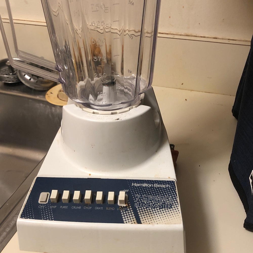 Hamilton Beach White and Blue Blender